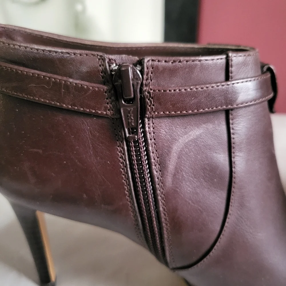 Coach excellent used